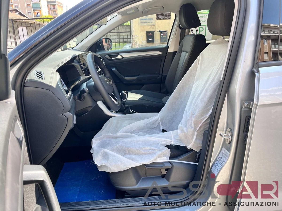 Volkswagen T-Roc 1.0 tsi Edition 115cv (8)