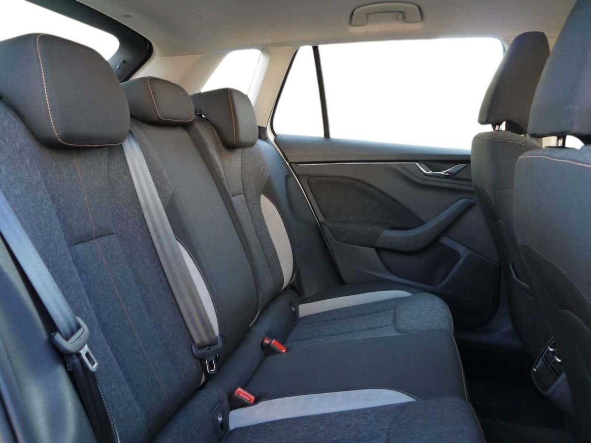 Skoda Kamiq 1.5 TSI ACT DSG Style (11)