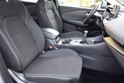 Nissan Qashqai 1.3 mhev Acenta 2wd 140cv (12)