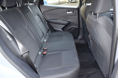Nissan Qashqai 1.3 mhev Acenta 2wd 140cv (13)