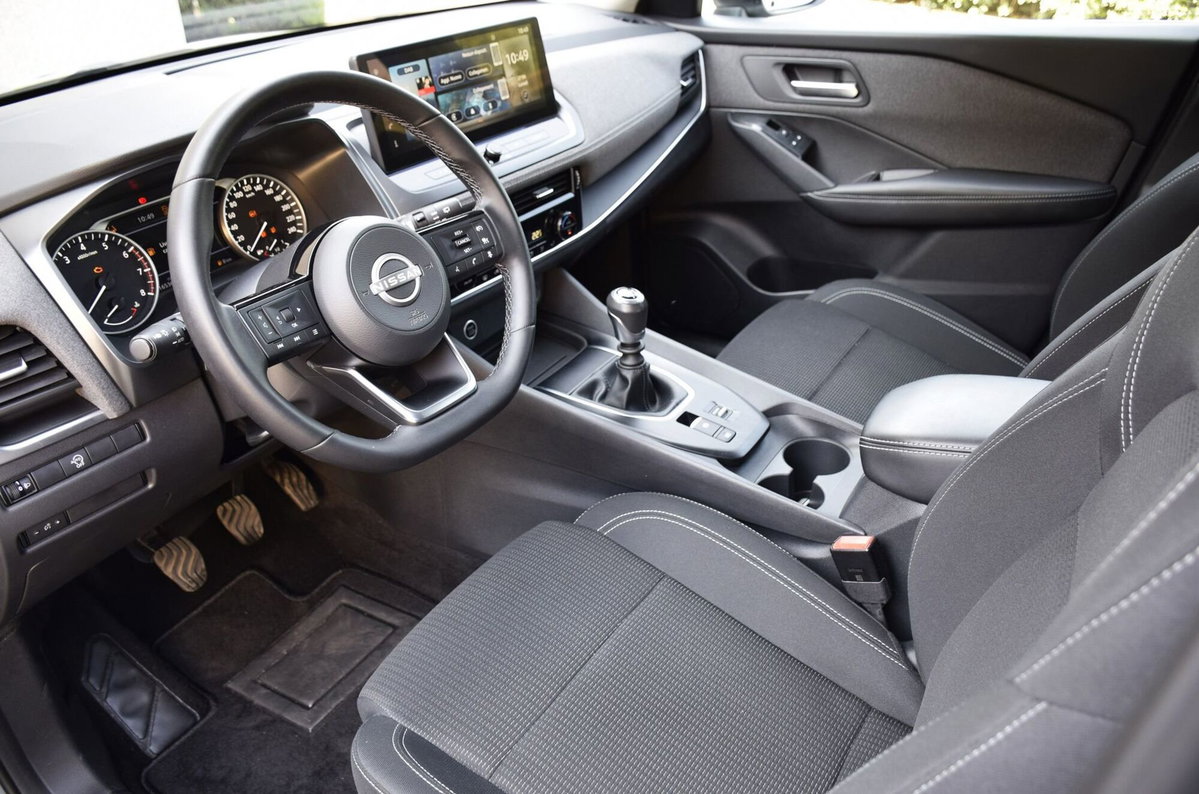 Nissan Qashqai 1.3 mhev Acenta 2wd 140cv (15)