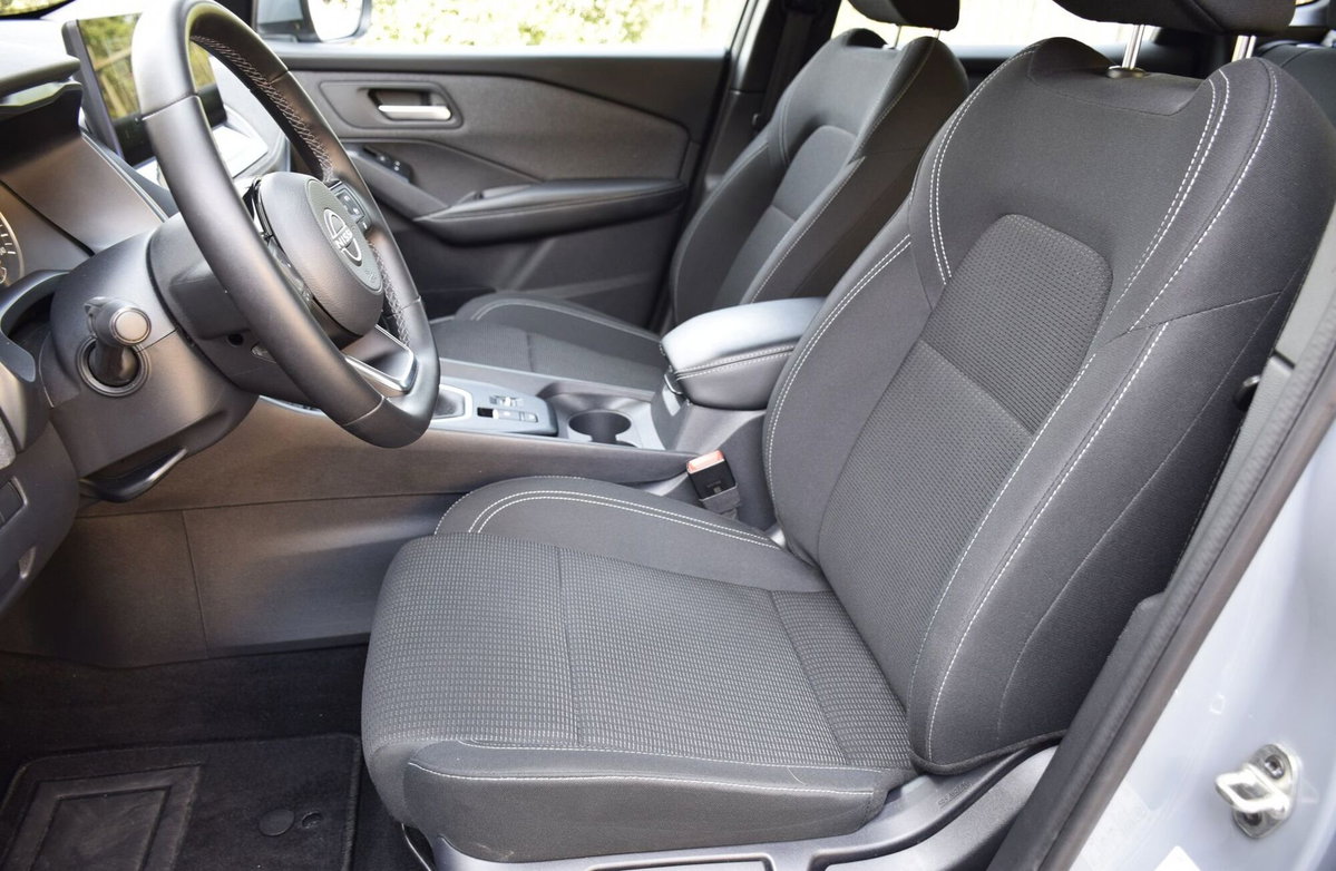 Nissan Qashqai 1.3 mhev Acenta 2wd 140cv (16)