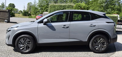 Nissan Qashqai 1.3 mhev Acenta 2wd 140cv (9)