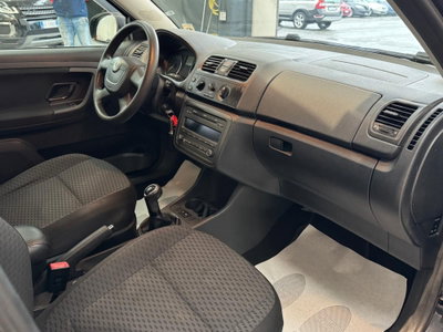 Skoda Fabia Station Wagon 1.6 TDI CR 90CV Wagon Style (8)