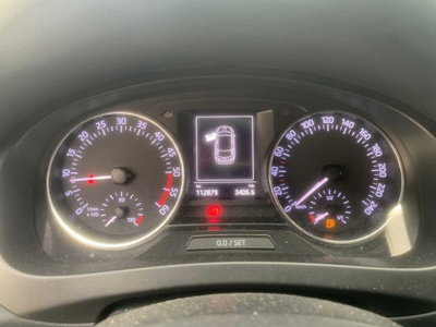 Skoda Rapid Spaceback TDI 90 CV Design Edition (11)