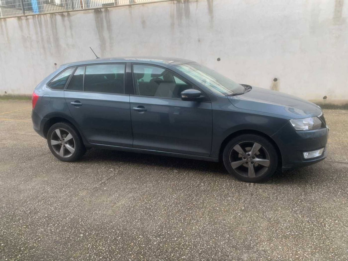 Skoda Rapid Spaceback TDI 90 CV Design Edition (6)