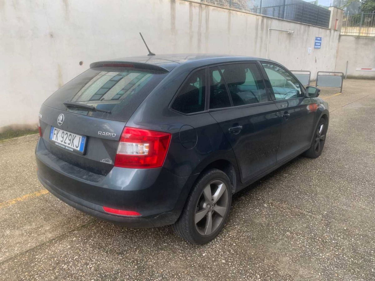 Skoda Rapid Spaceback TDI 90 CV Design Edition (7)
