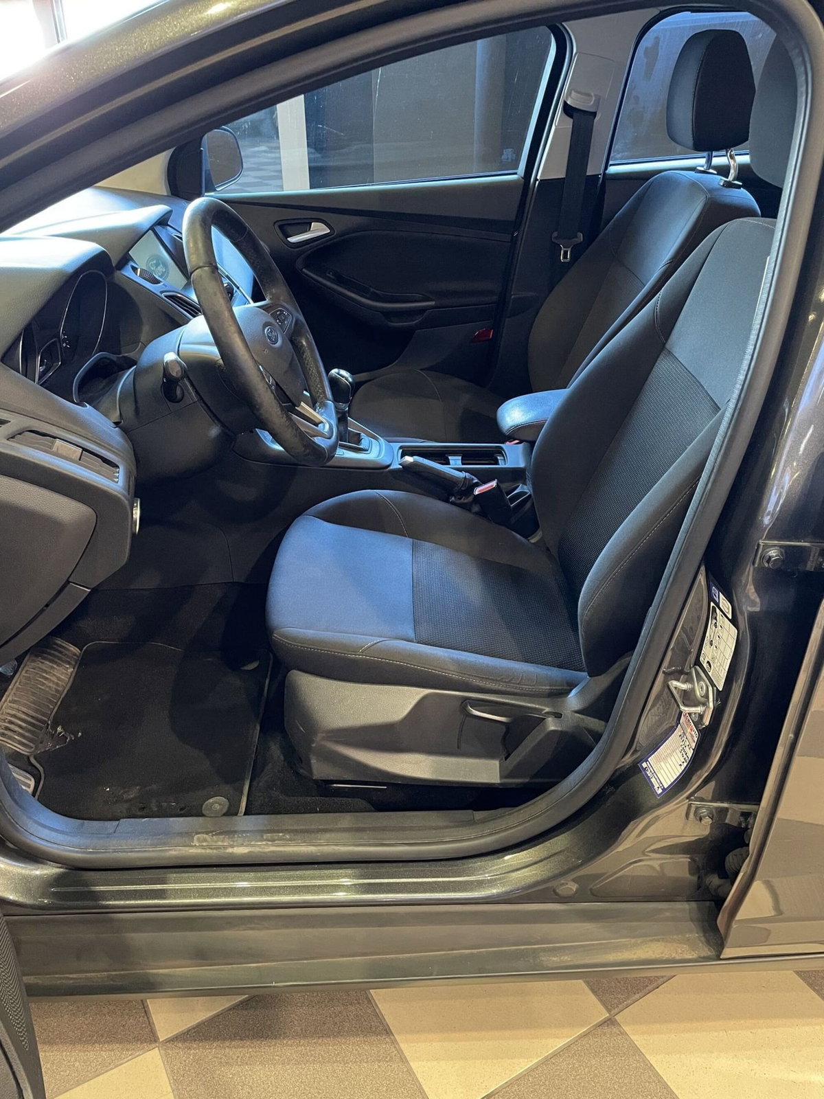 Ford Focus Station Wagon 1.0 EcoBoost 100 CV Start&Stop SW Plus (7)