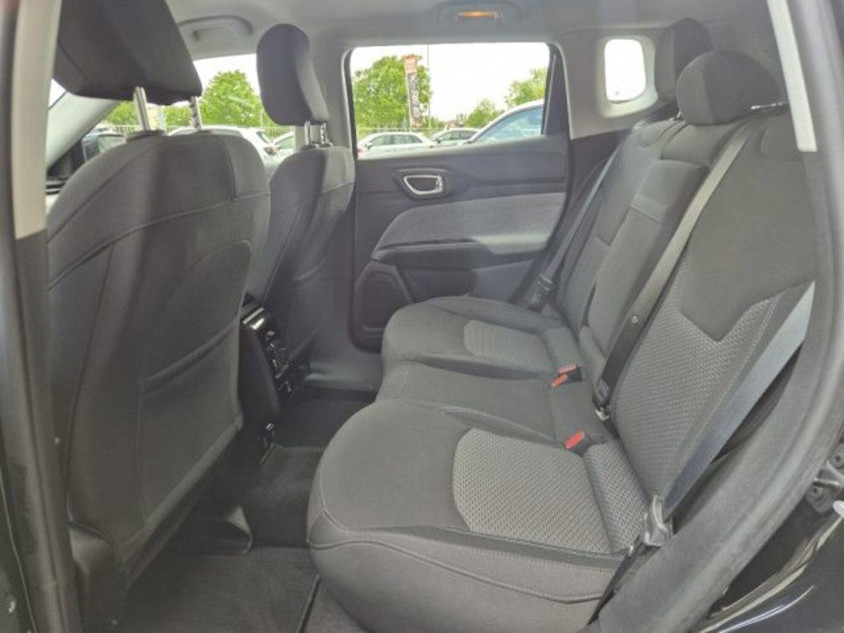 Jeep Compass 1.6 Multijet II 2WD Longitude (12)