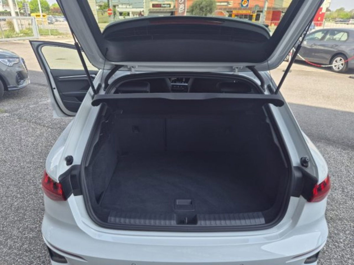 Audi A3 Sportback 35 TDI S tronic S line edition (8)