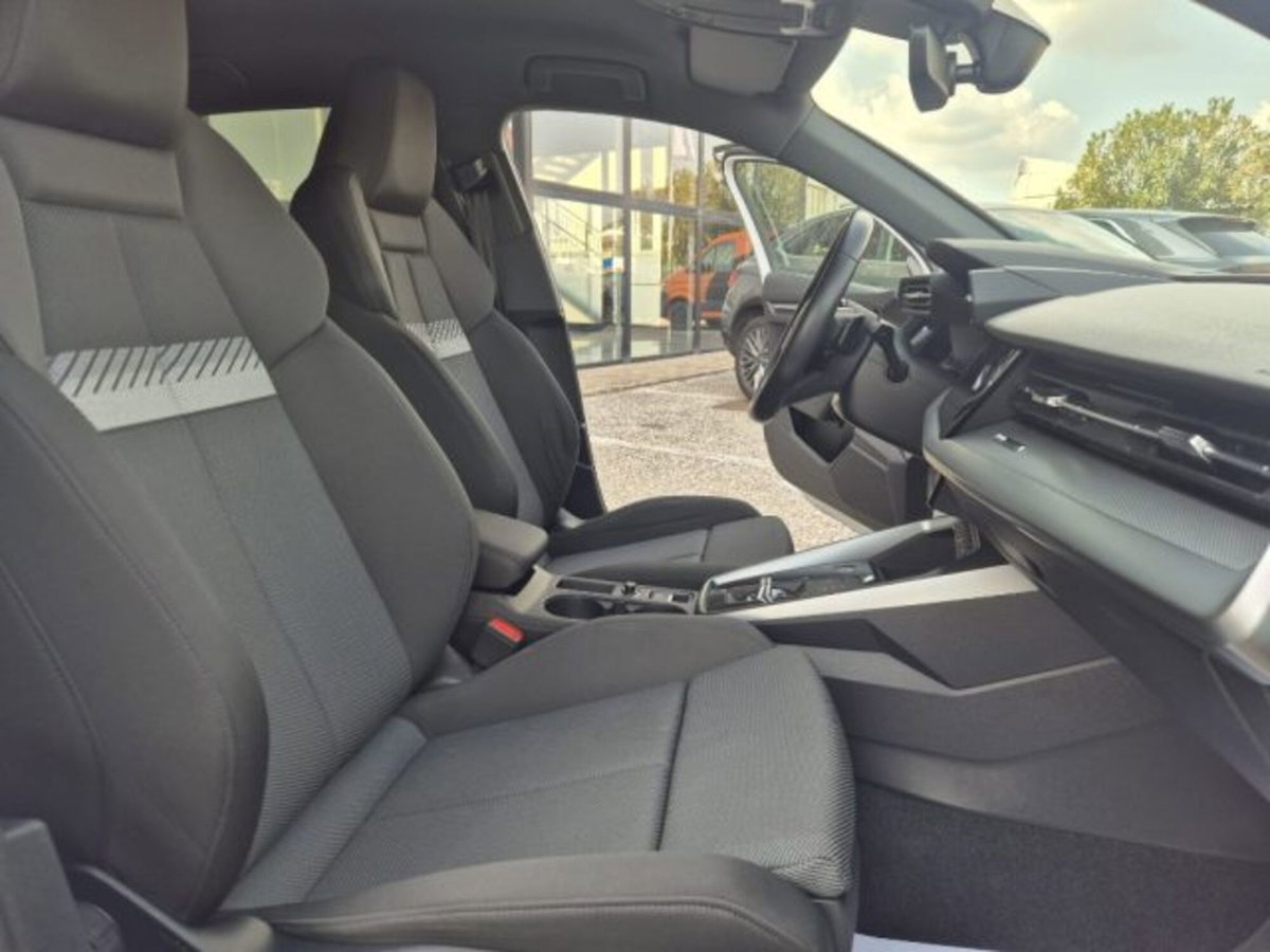 Audi A3 Sportback 35 TDI S tronic S line edition (9)