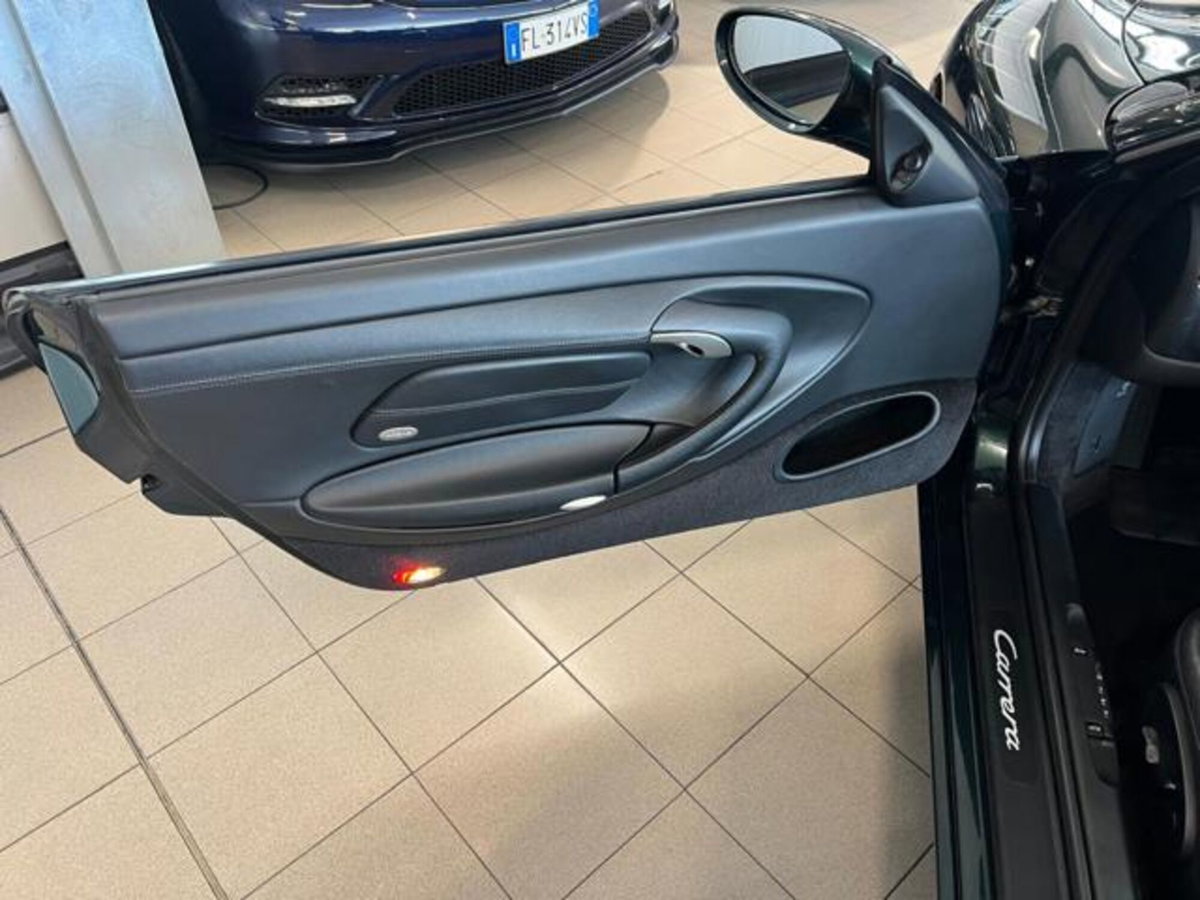 Porsche 911 Cabrio 3.4 Carrera (11)