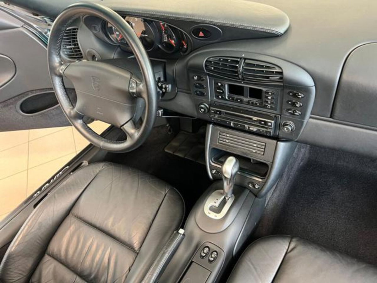 Porsche 911 Cabrio 3.4 Carrera (18)
