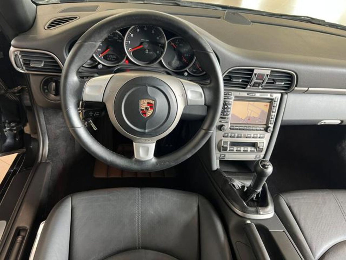 Porsche 911 Coupé Carrera 4 (10)