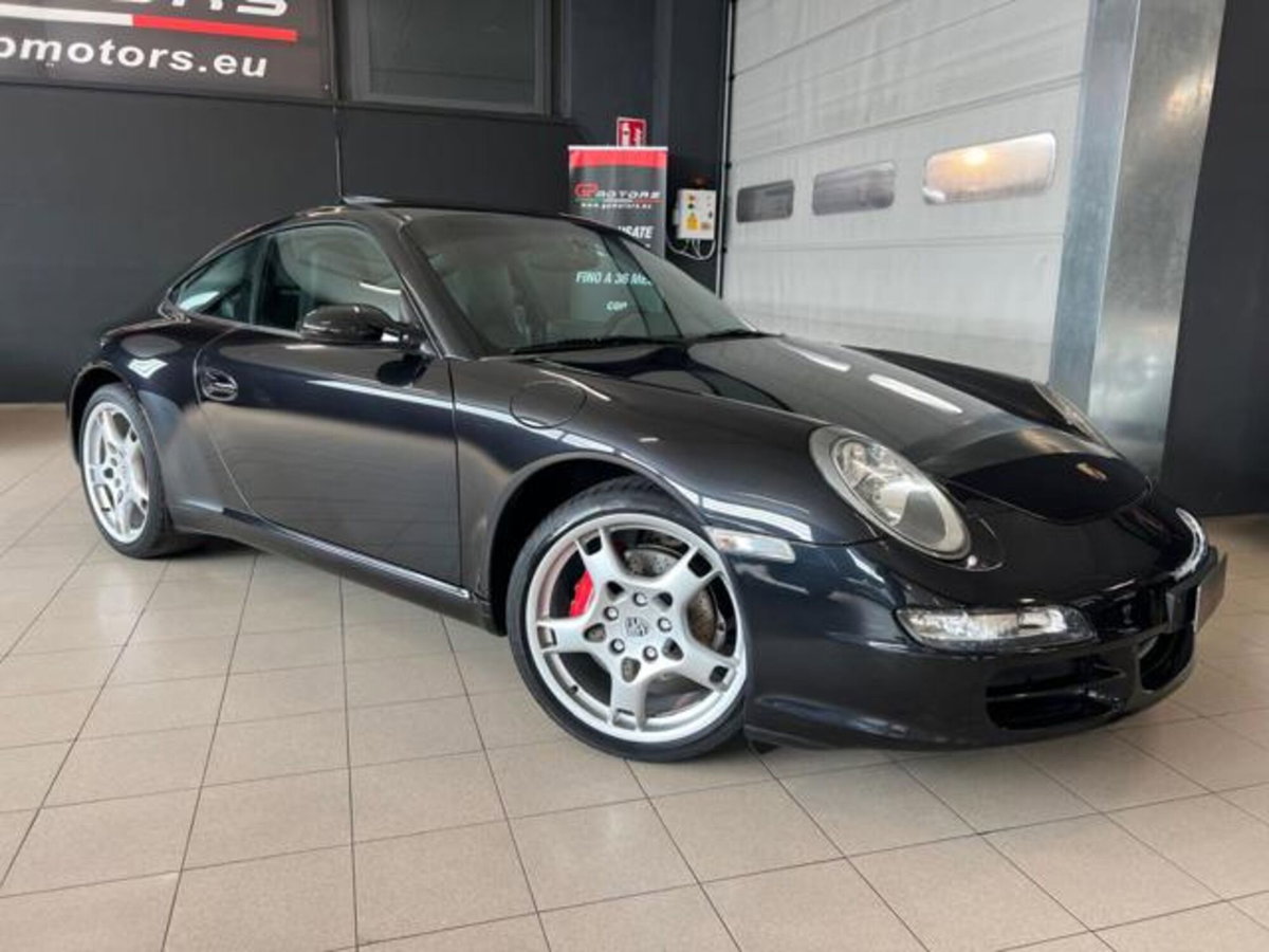 Porsche 911 Coupé Carrera 4 (2)