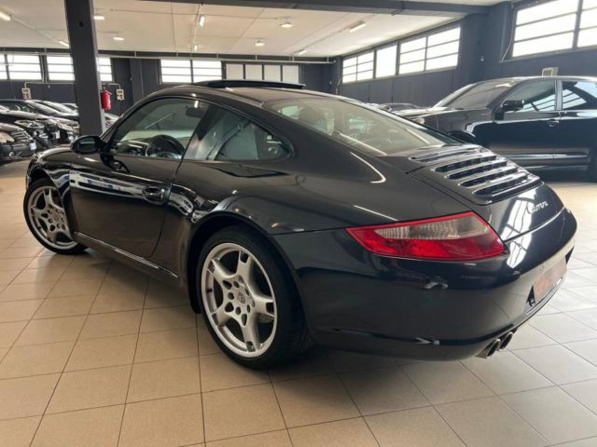Porsche 911 Coupé Carrera 4 (5)