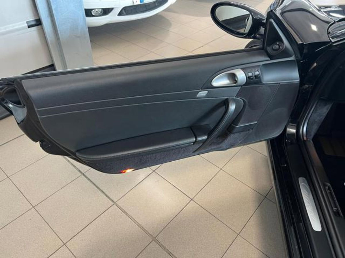 Porsche 911 Coupé Carrera 4 (8)