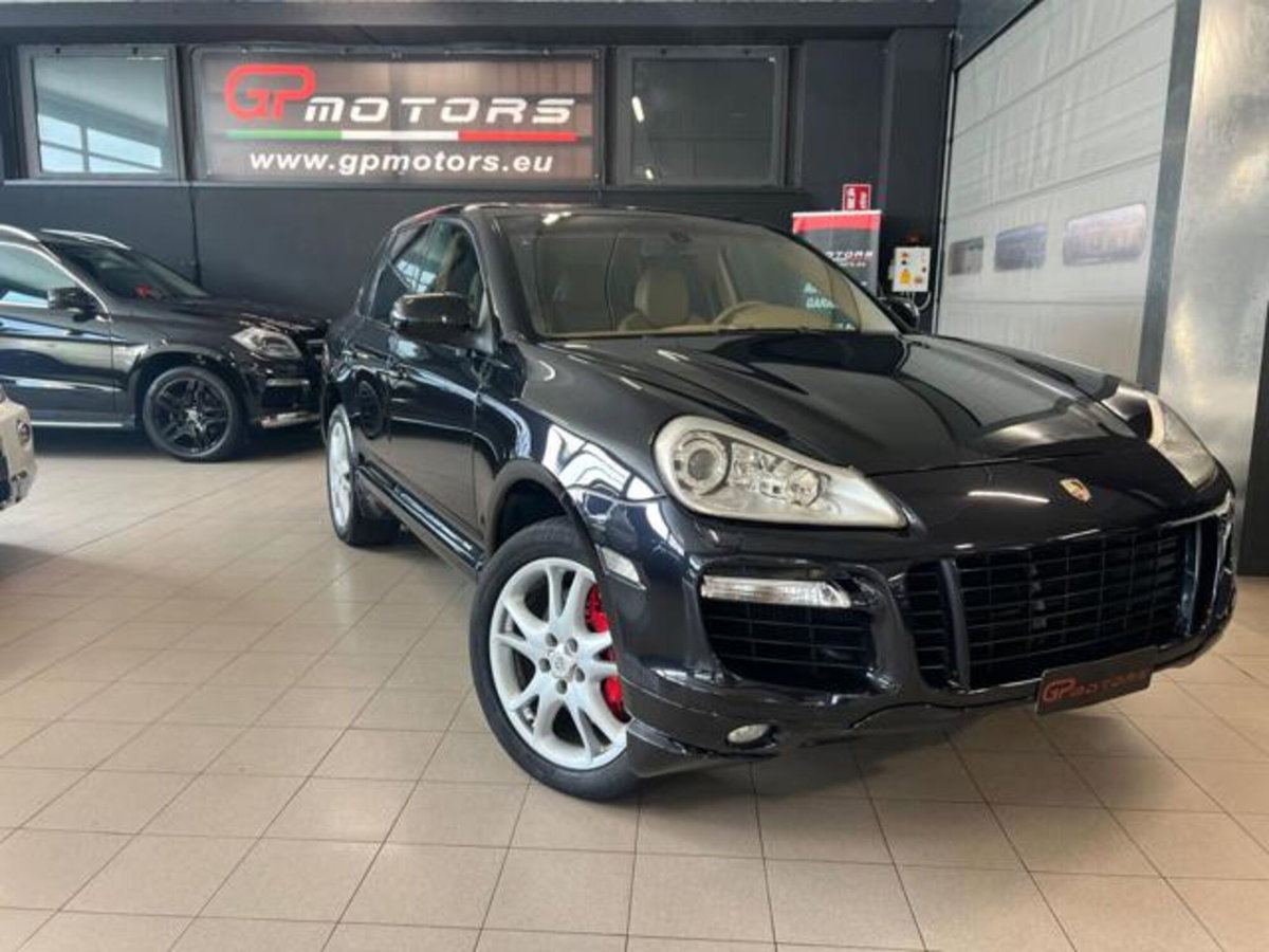 Porsche Cayenne 4.8 Turbo