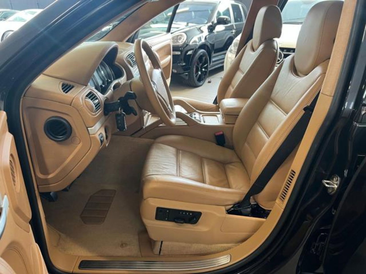 Porsche Cayenne 4.8 Turbo (11)
