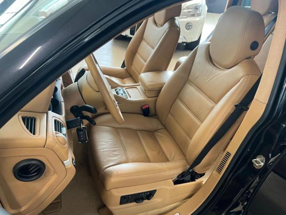 Porsche Cayenne 4.8 Turbo (12)