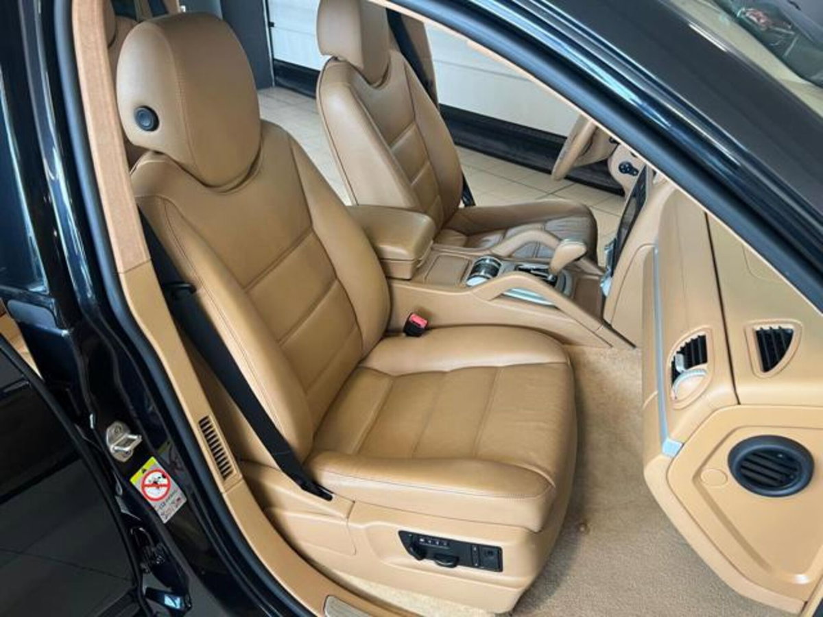 Porsche Cayenne 4.8 Turbo (17)