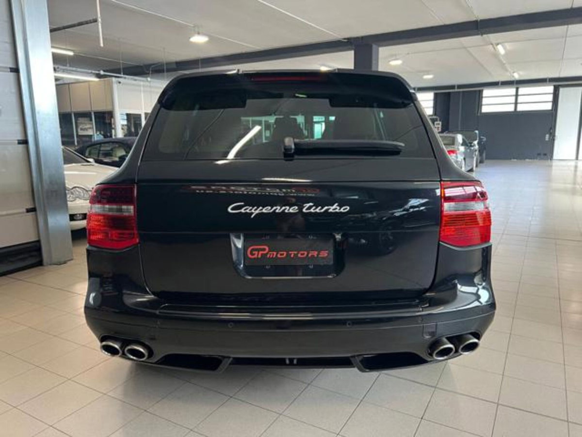 Porsche Cayenne 4.8 Turbo (4)