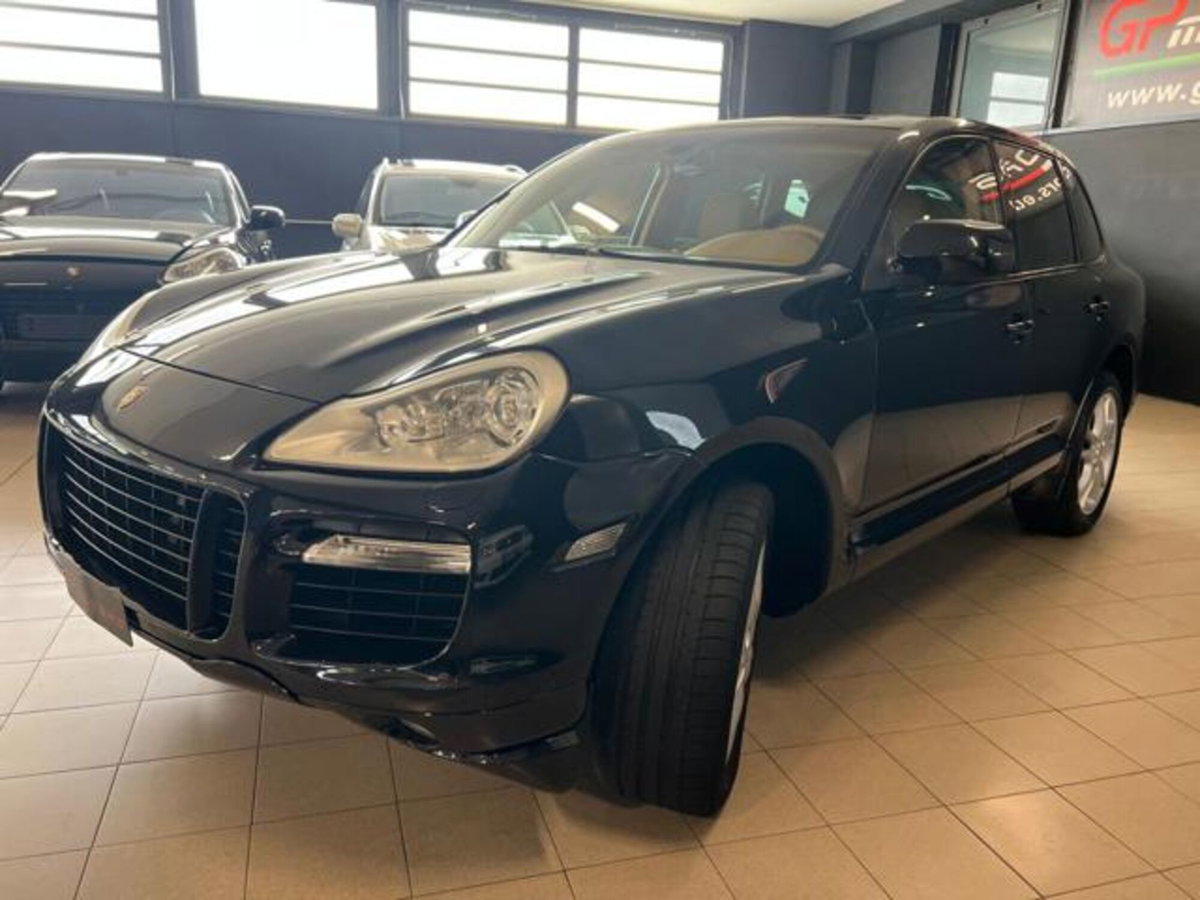 Porsche Cayenne 4.8 Turbo (7)