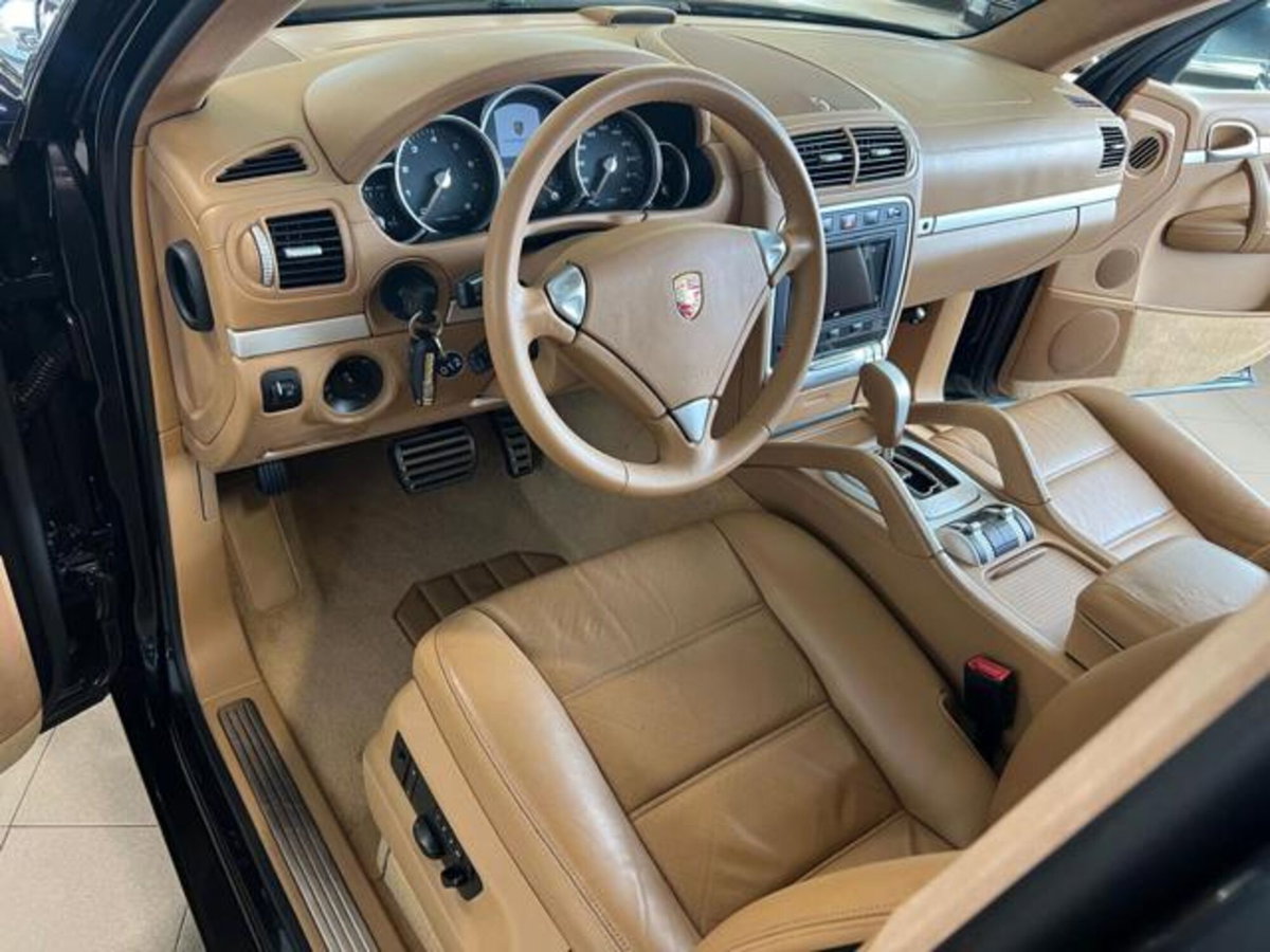 Porsche Cayenne 4.8 Turbo (9)