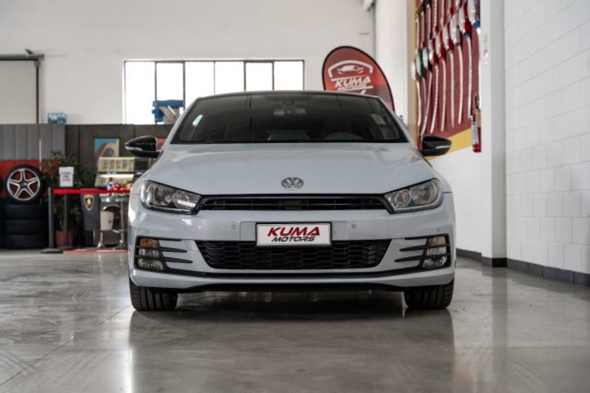 Volkswagen Scirocco 2.0 TSI DSG (11)