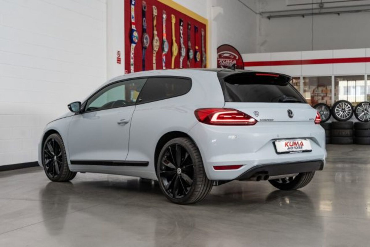 Volkswagen Scirocco 2.0 TSI DSG (16)