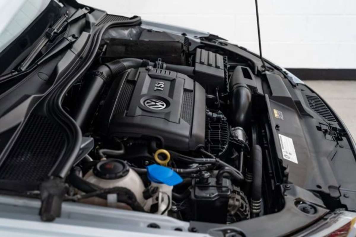 Volkswagen Scirocco 2.0 TSI DSG (6)