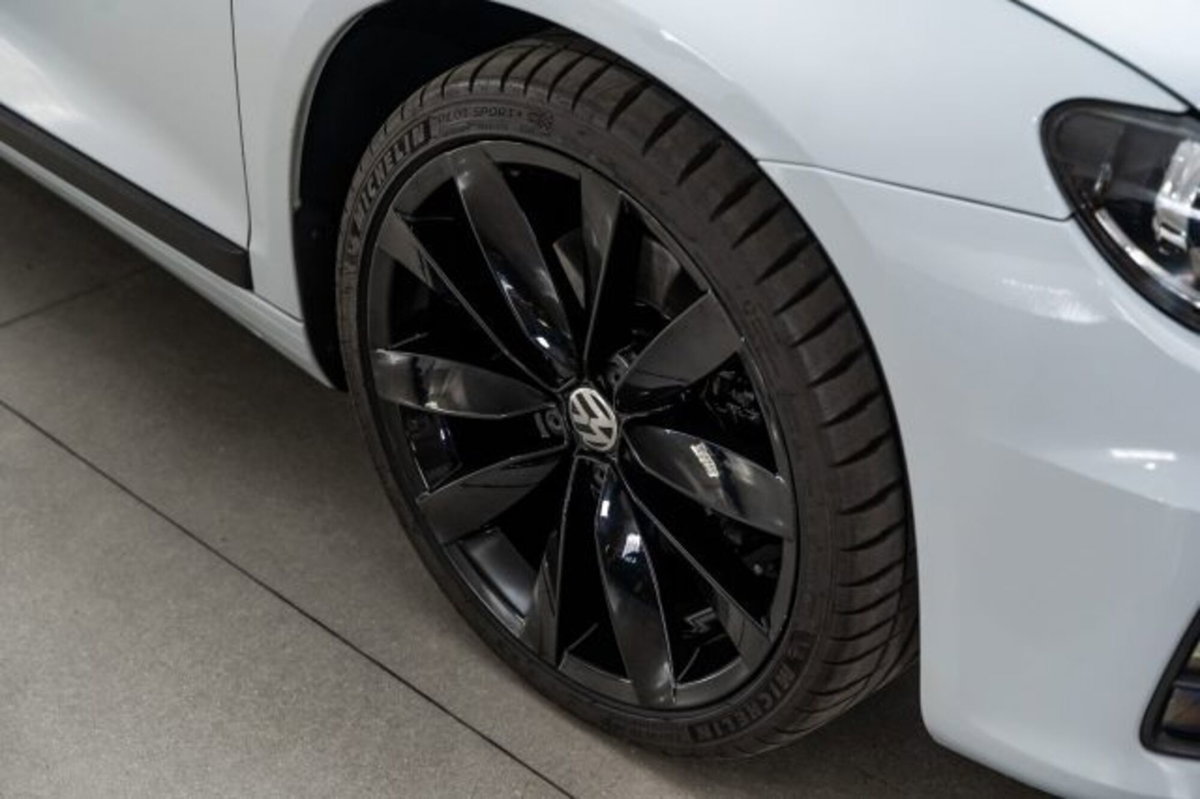 Volkswagen Scirocco 2.0 TSI DSG (7)