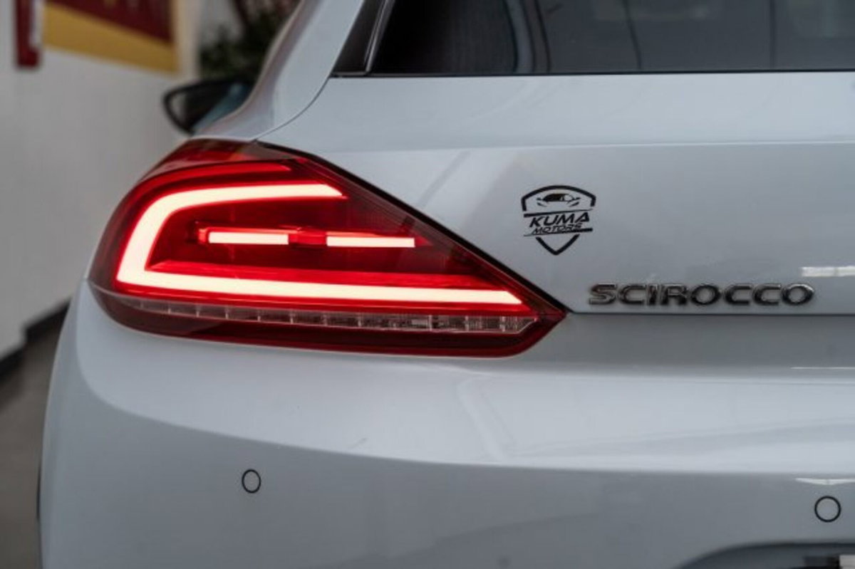 Volkswagen Scirocco 2.0 TSI DSG (8)