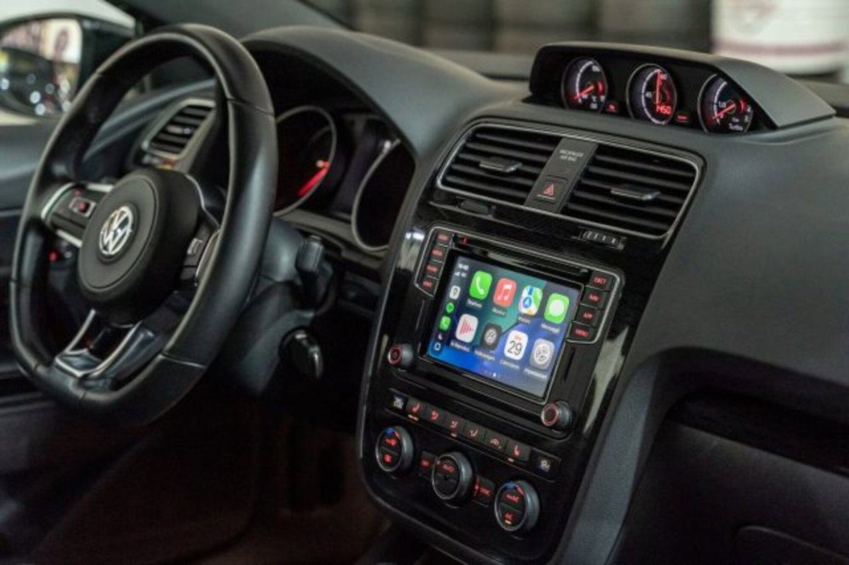 Volkswagen Scirocco 2.0 TSI DSG (9)