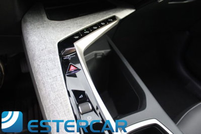 Peugeot 3008 1.2 hybrid Allure 145cv e-dcs6 (18)