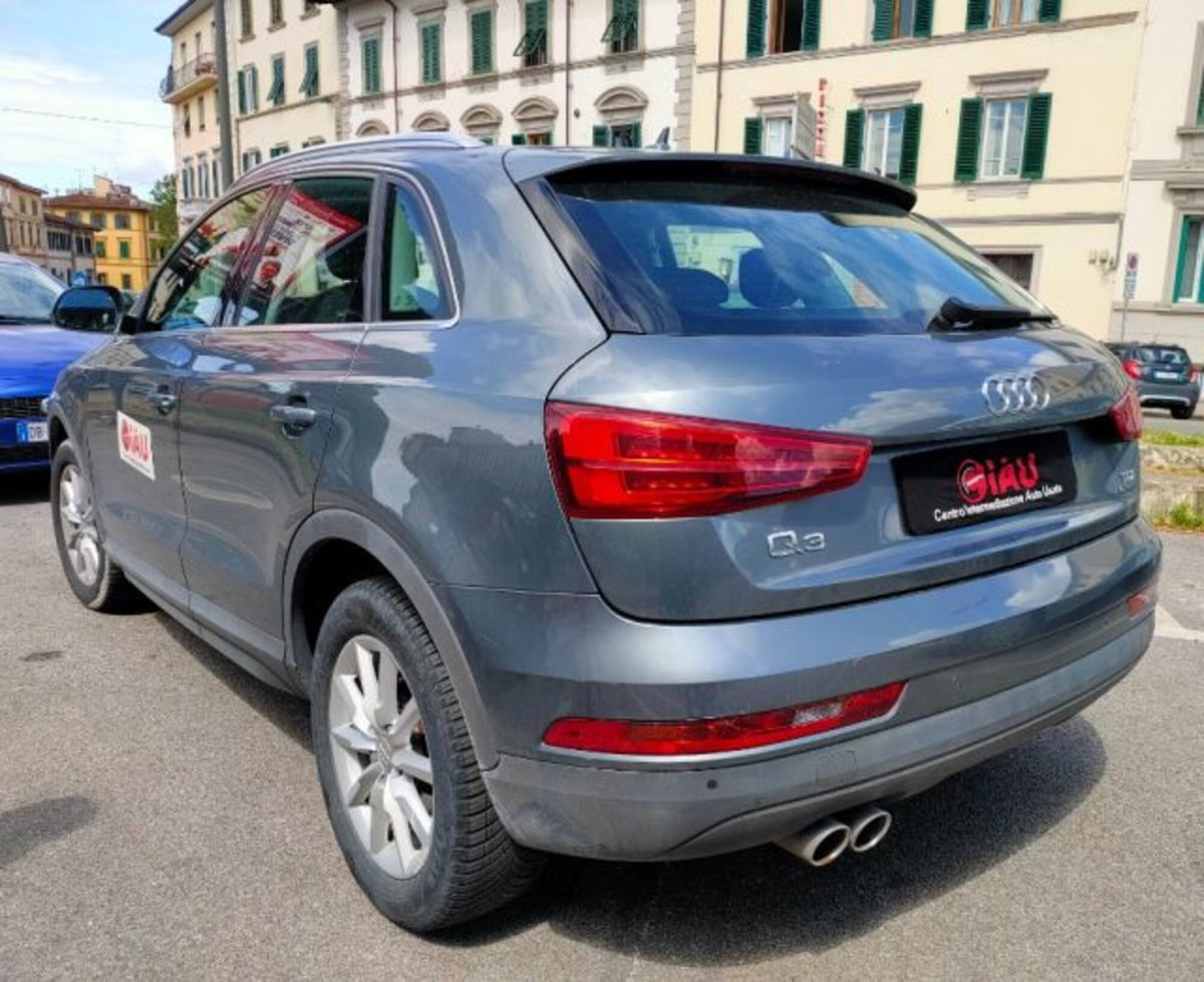 Audi Q3 2.0 TDI 150 CV quattro Business (5)