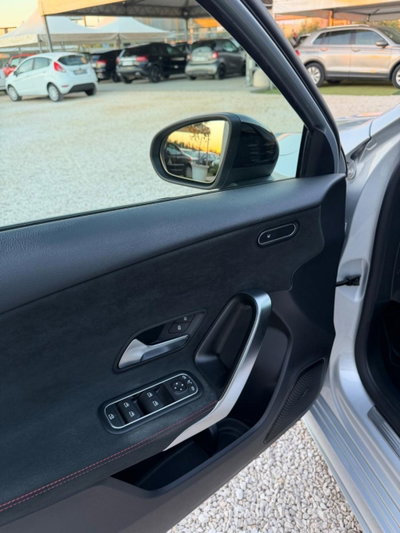 Mercedes-Benz Classe A 200 d Automatic Premium (16)
