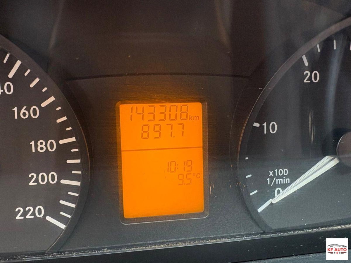 Mercedes-Benz Vito 2.2 111 CDI 4x4 PC Kombi Compact (9)