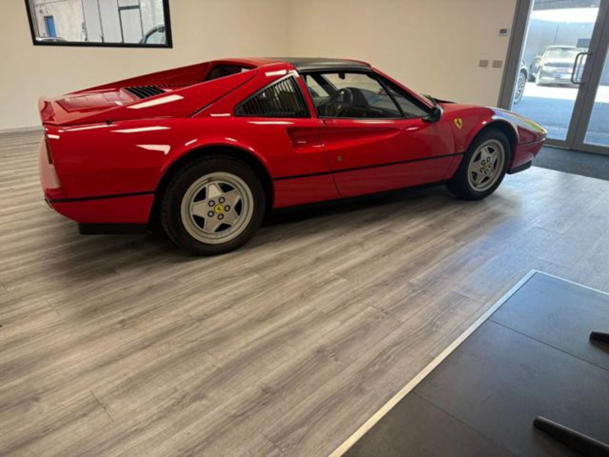 Ferrari 328 328 GTS (17)