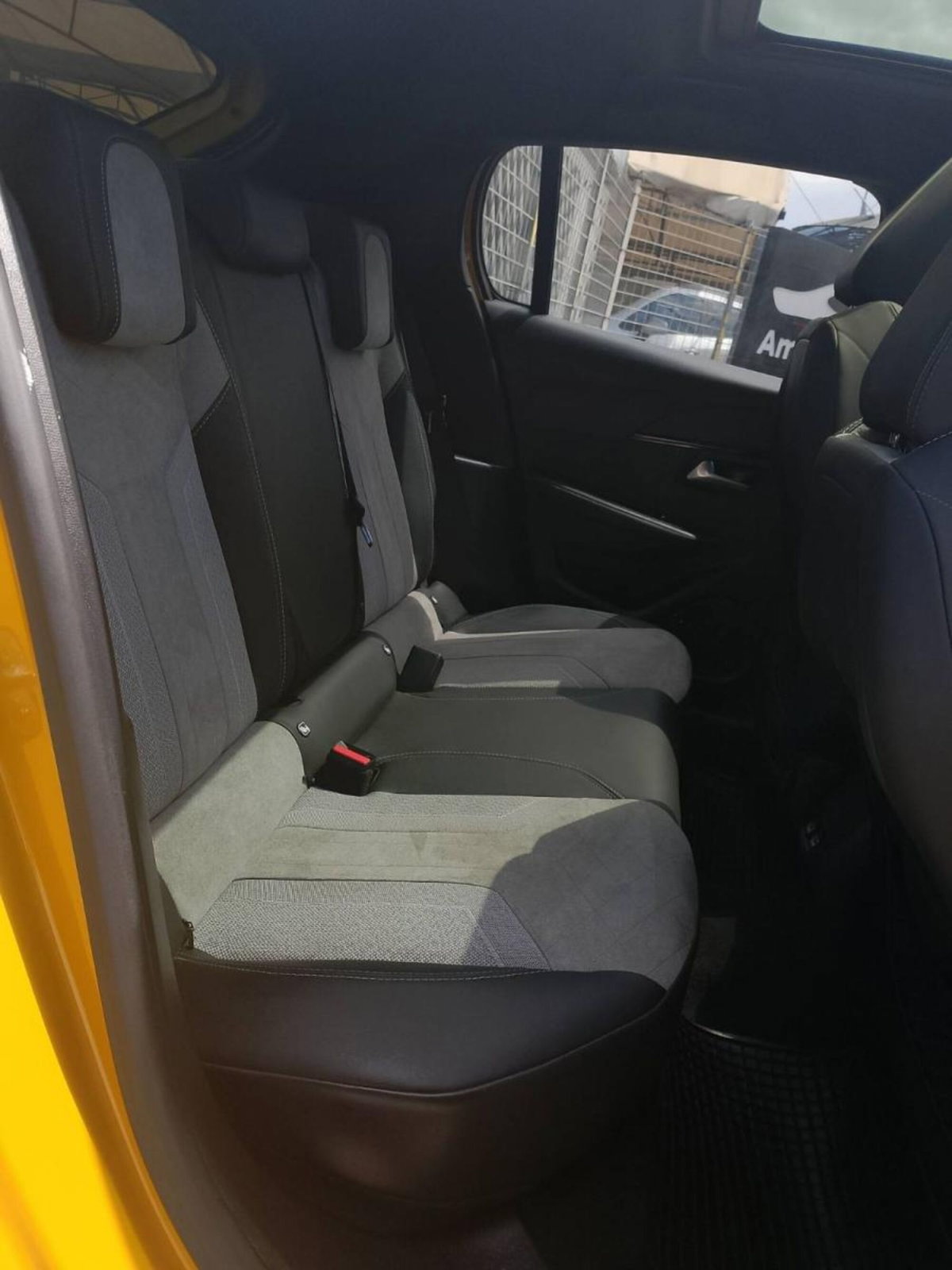 Peugeot 208 PureTech 130 Stop&Start EAT8 5 porte GT Line (11)
