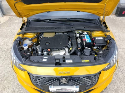 Peugeot 208 PureTech 130 Stop&Start EAT8 5 porte GT Line (18)