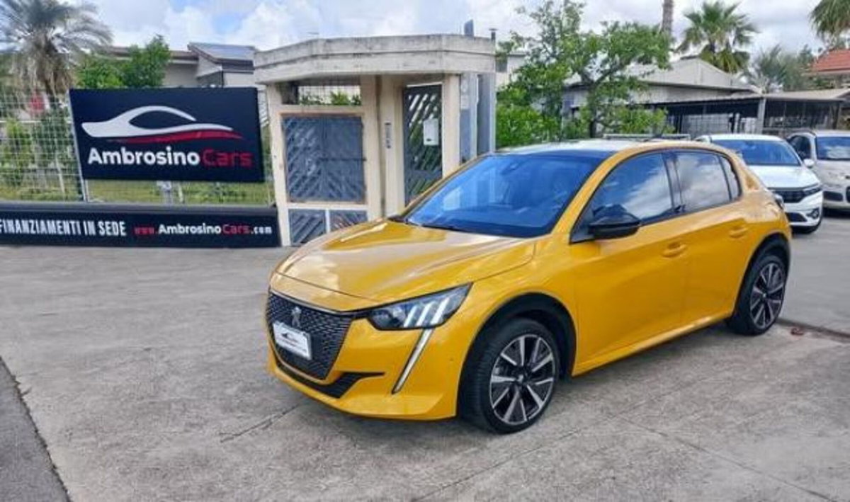 Peugeot 208 PureTech 130 Stop&Start EAT8 5 porte GT Line (2)