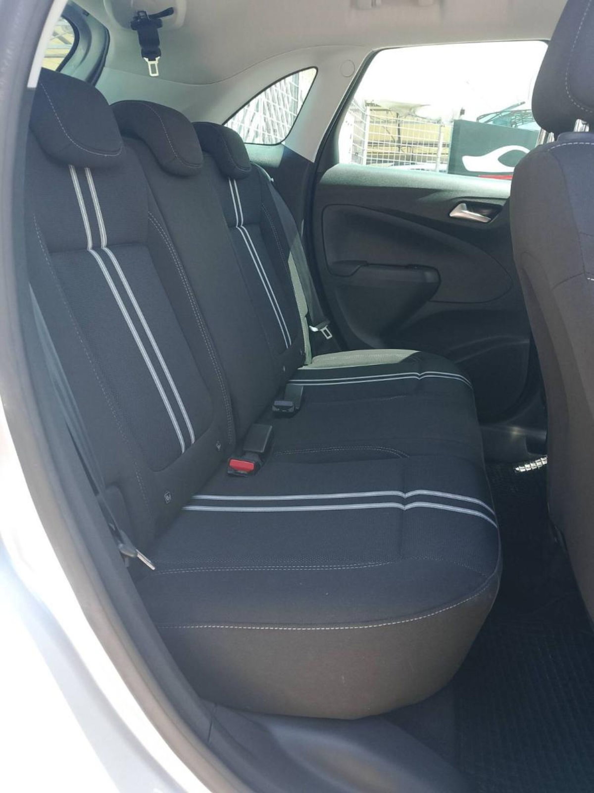 Opel Crossland 1.5 ecotec Ultimate 110cv (11)