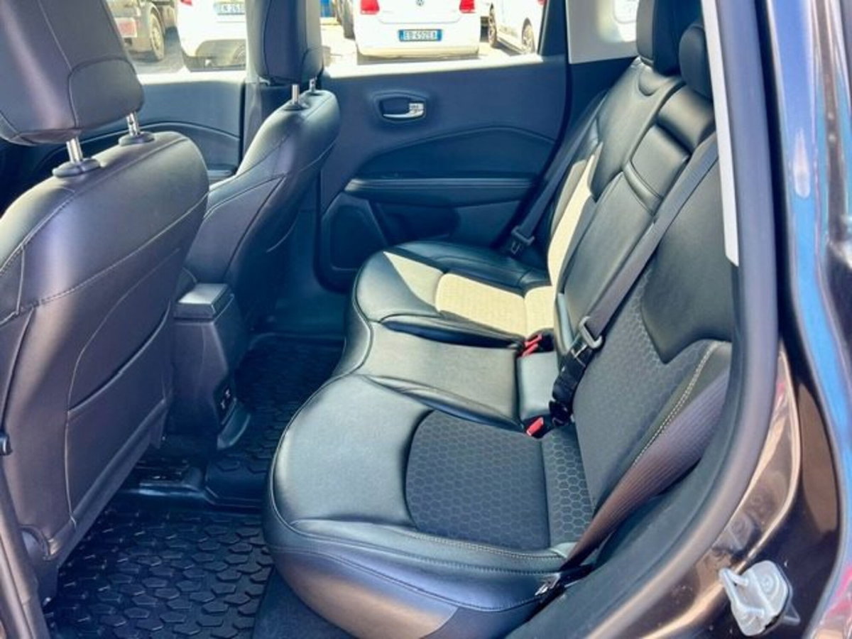 Jeep Compass 1.4 MultiAir 2WD Longitude (9)