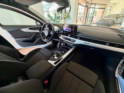 Audi A4 Allroad 40 TDI 190 CV S tronic Identity Contrast (13)