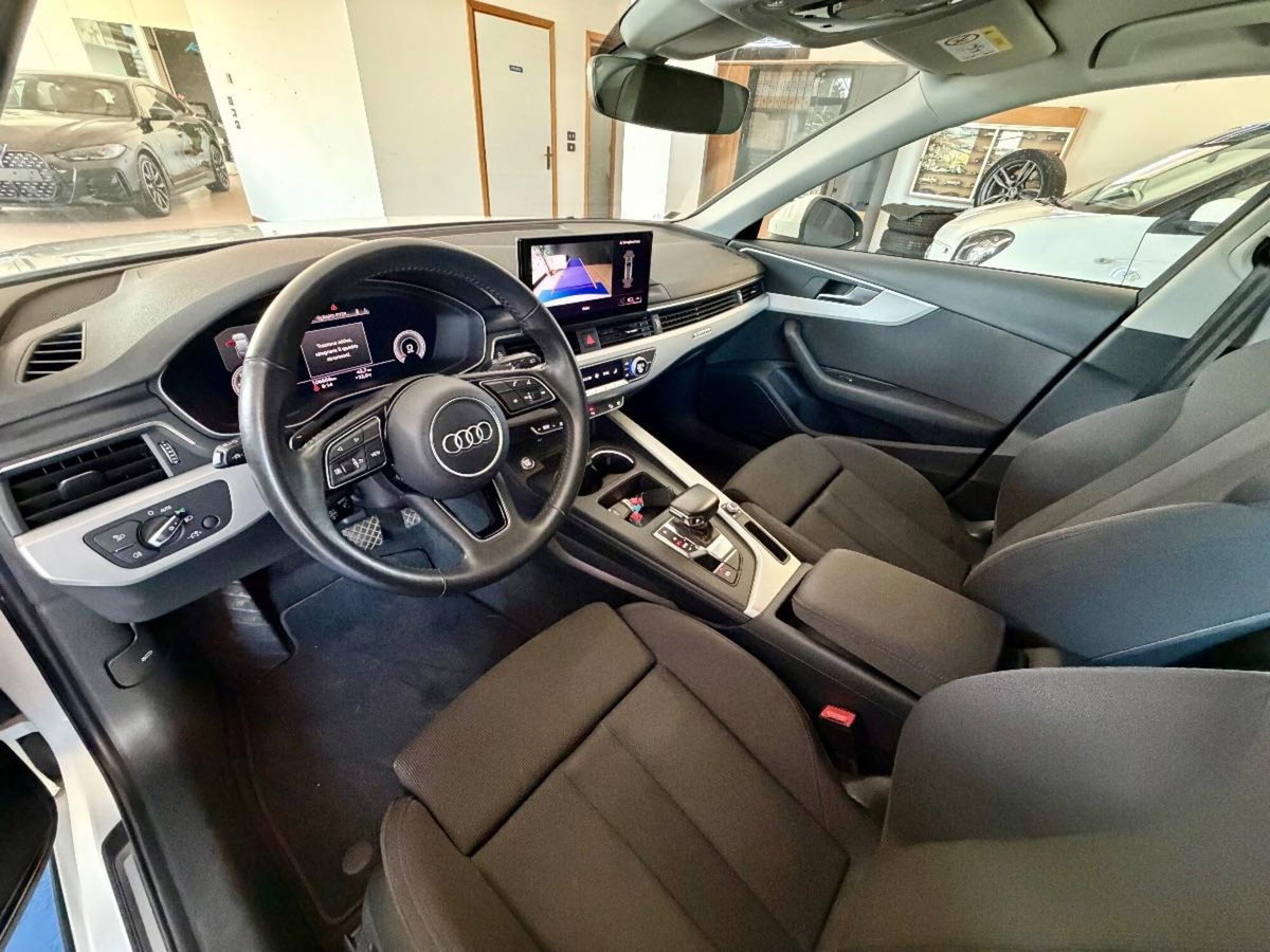 Audi A4 Allroad 40 TDI 190 CV S tronic Identity Contrast (9)
