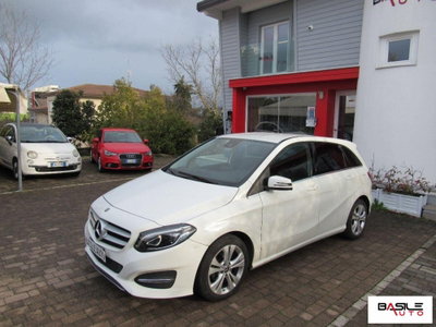 Mercedes-Benz Classe B 180 d Automatic Premium (2)