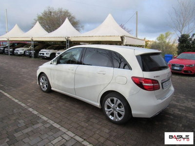 Mercedes-Benz Classe B 180 d Automatic Premium (4)