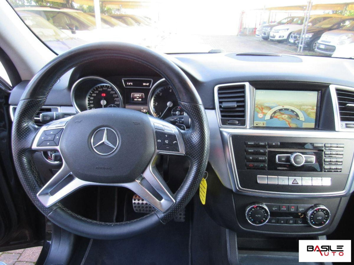 Mercedes-Benz Classe ML 250 BlueTEC 4Matic Premium (9)