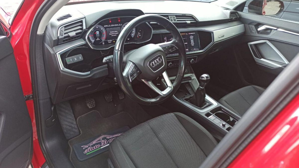 Audi Q3 Sportback 35 TDI S line edition (6)